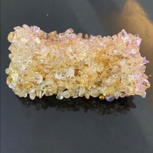 Beaded beige stretchy bracelet